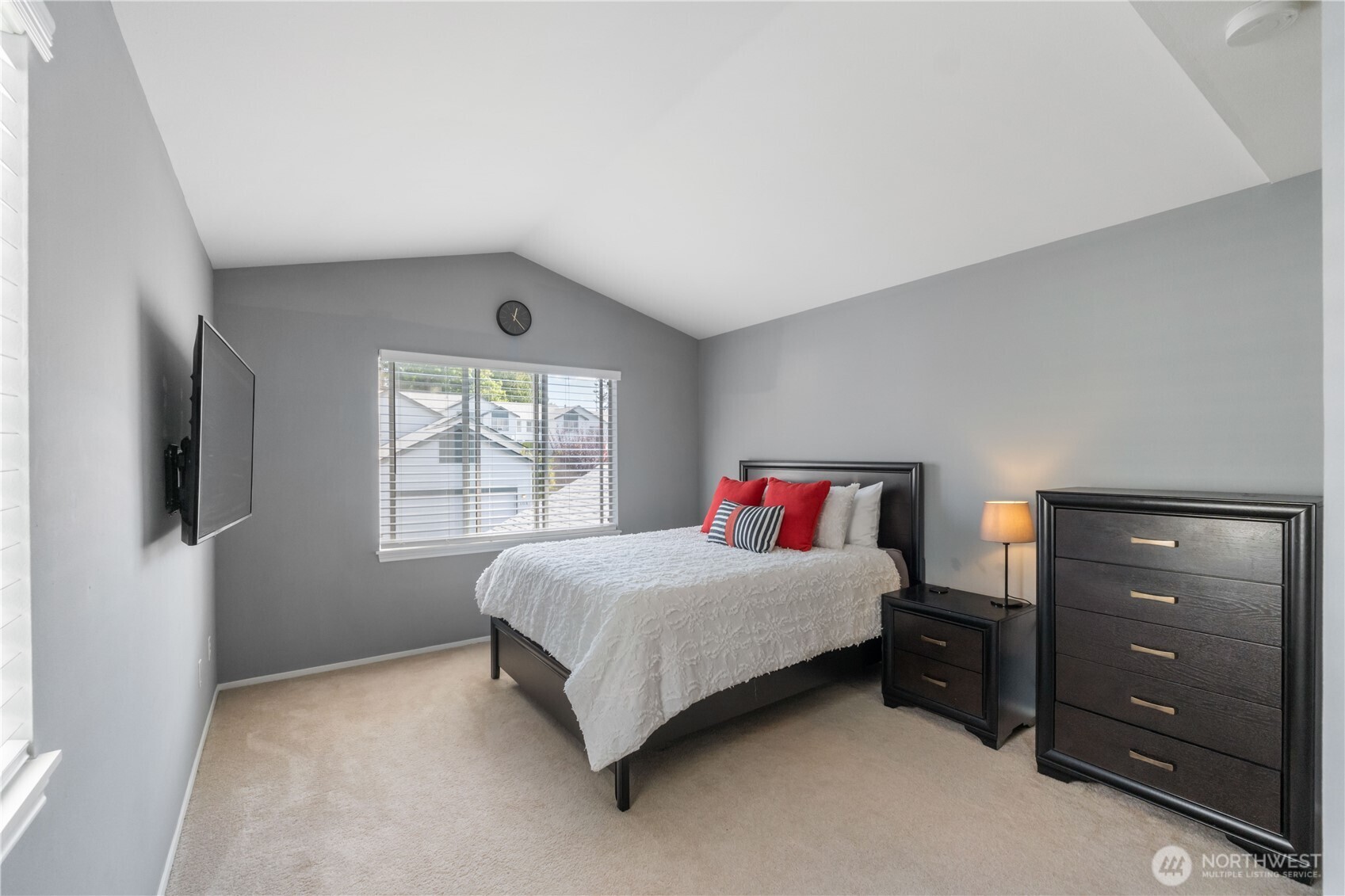 property viewer photo 23