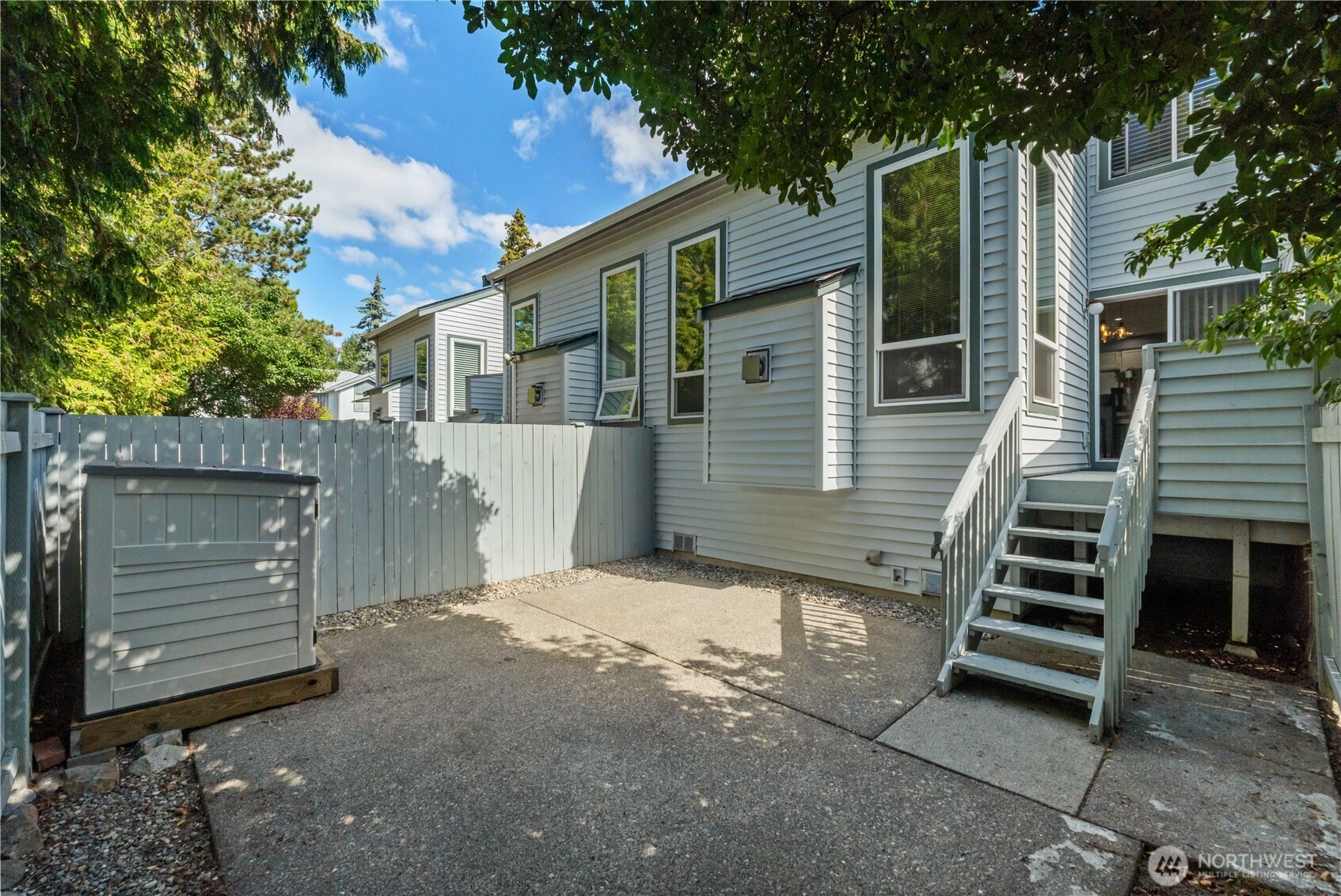 property viewer photo 30