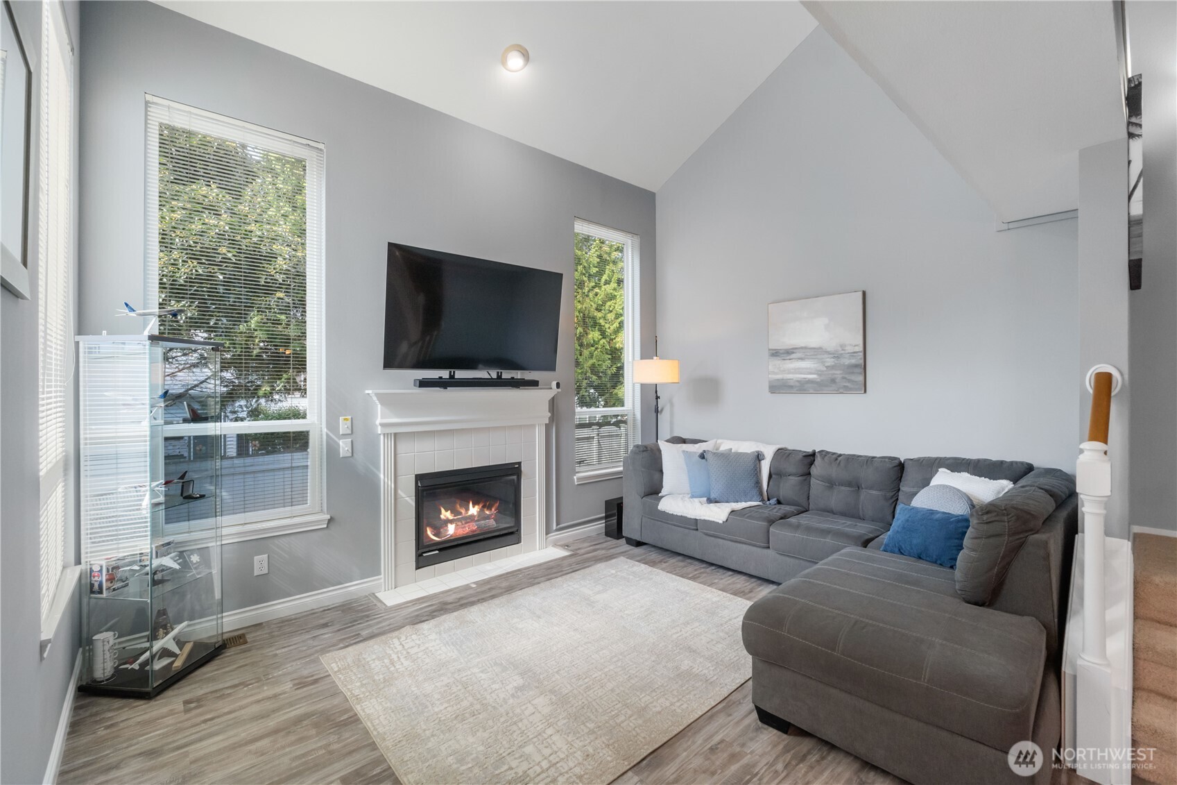 property viewer photo 6