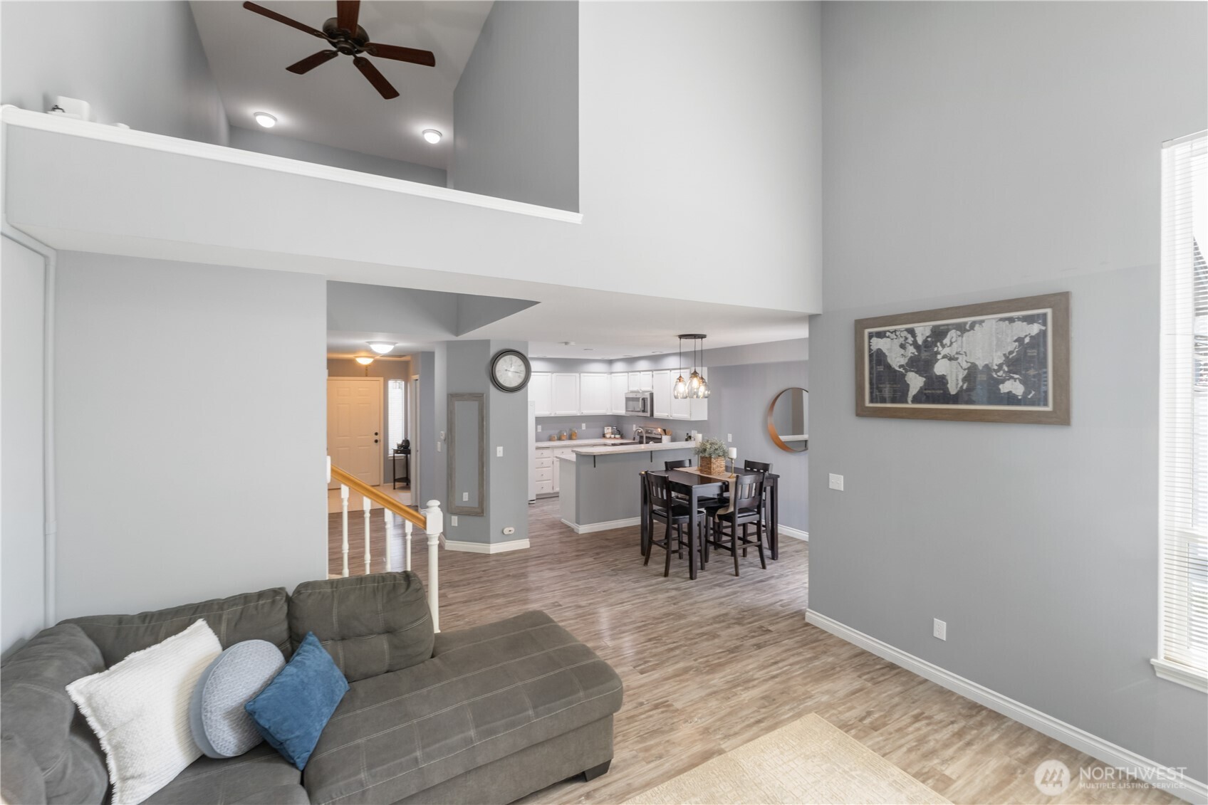 property viewer photo 8