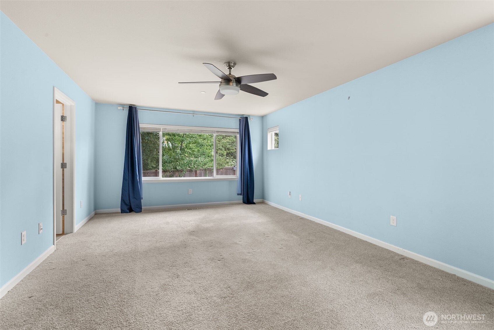 property viewer photo 15