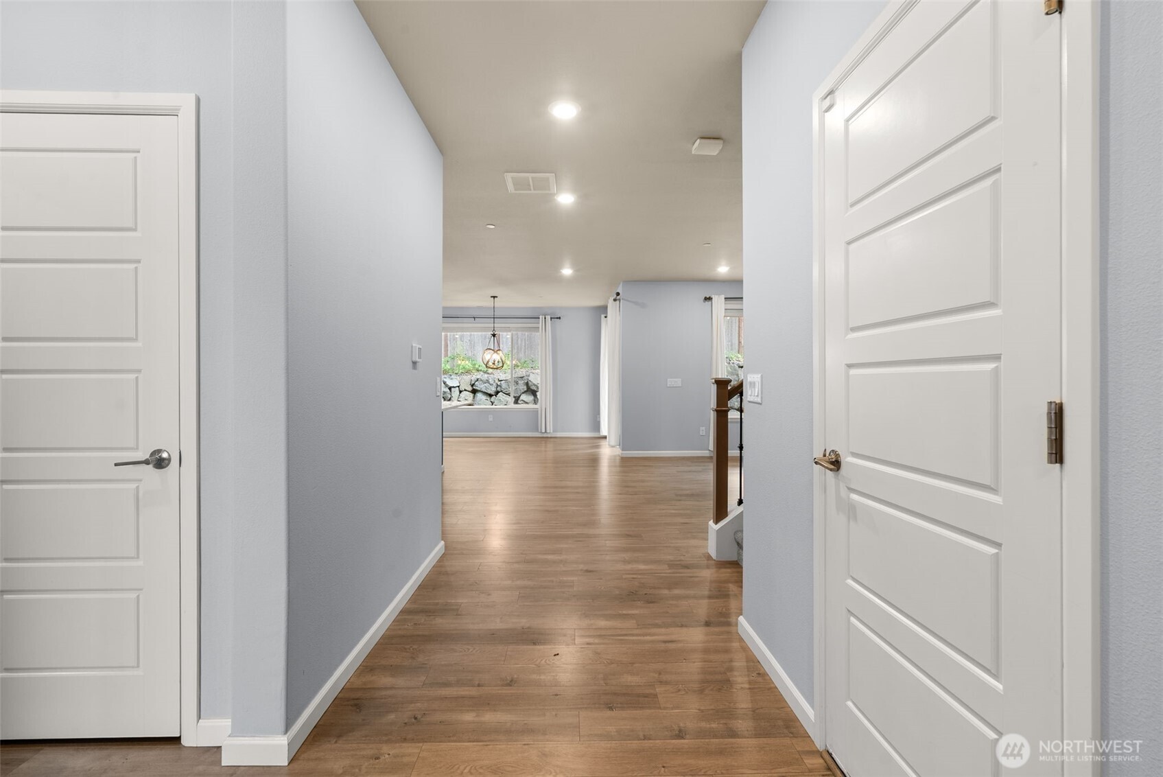 property viewer photo 3