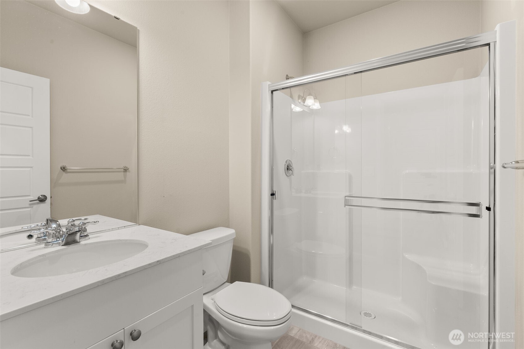property viewer photo 6