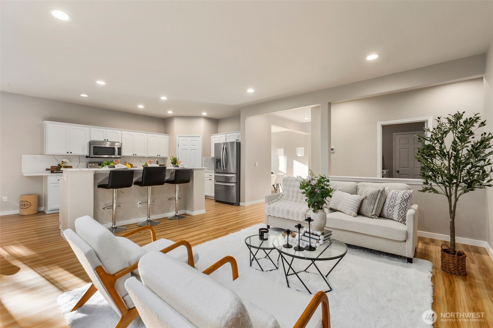 property viewer photo 10