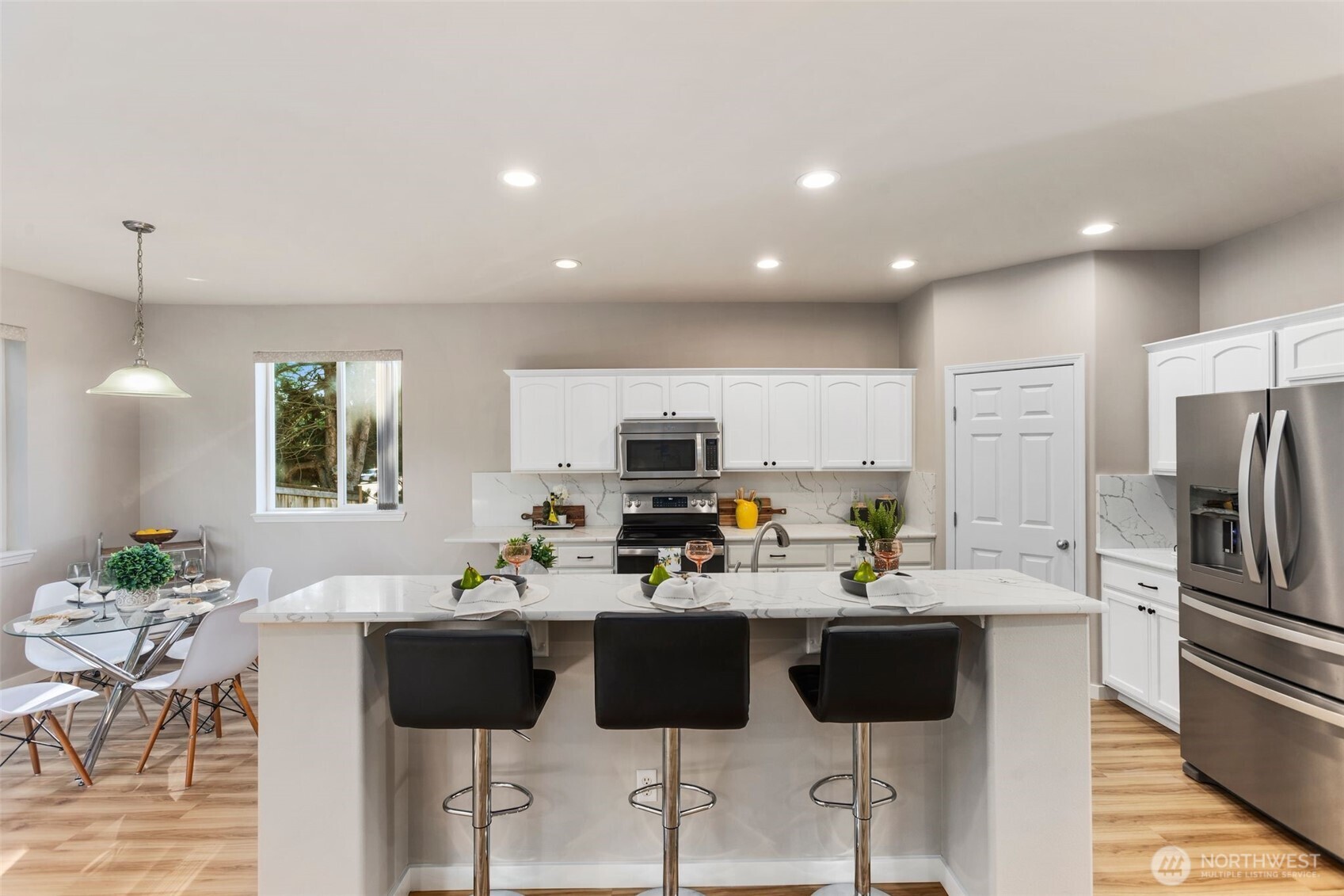 property viewer photo 11