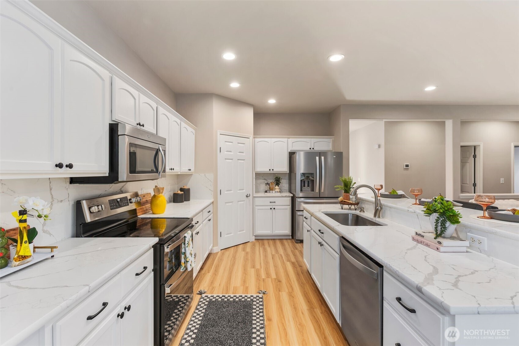 property viewer photo 17