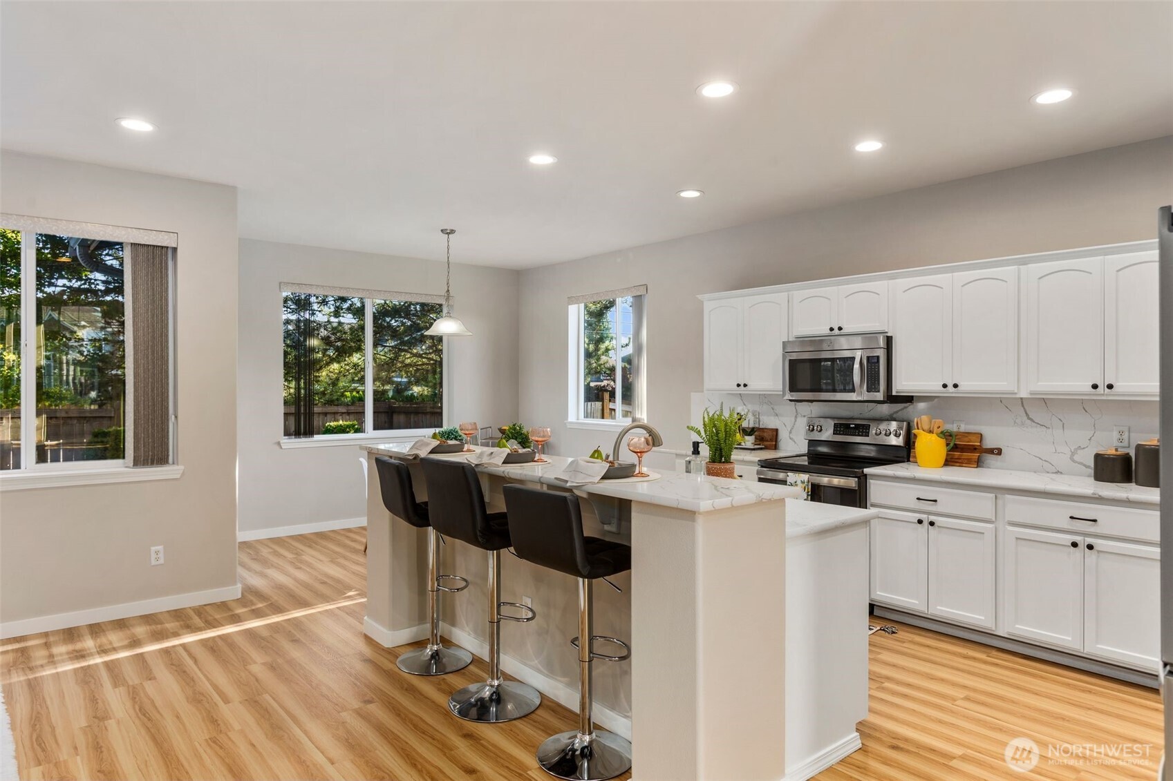 property viewer photo 19