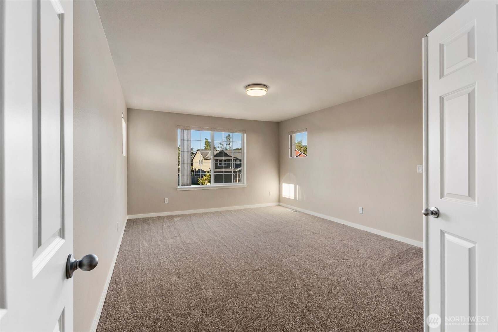 property viewer photo 26