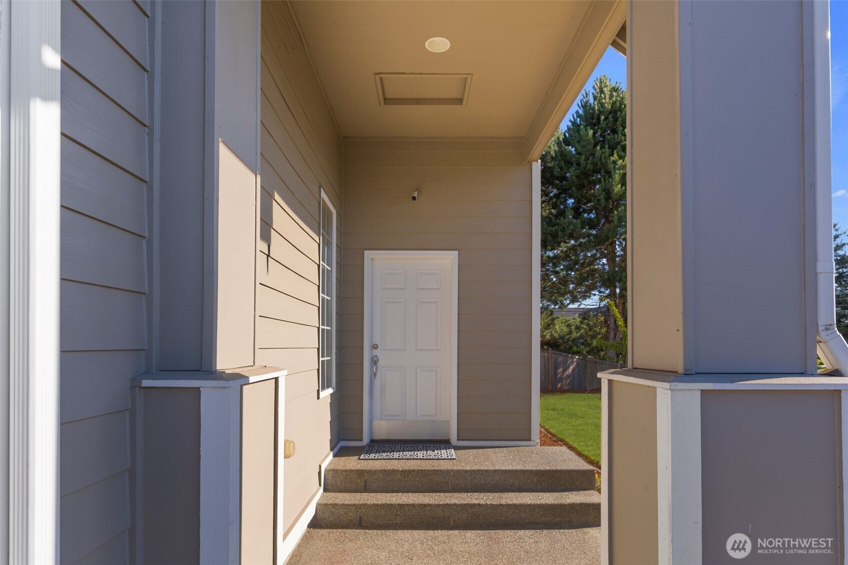 property viewer photo 3