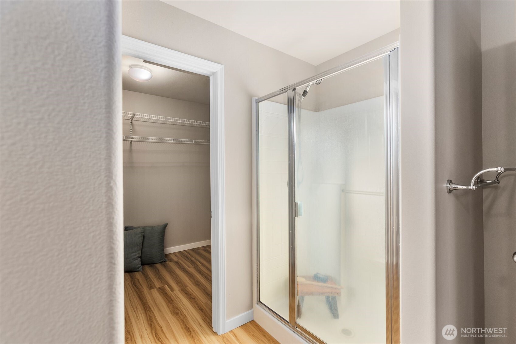 property viewer photo 32