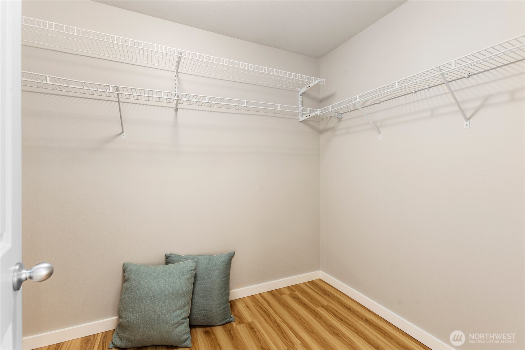 property viewer photo 33