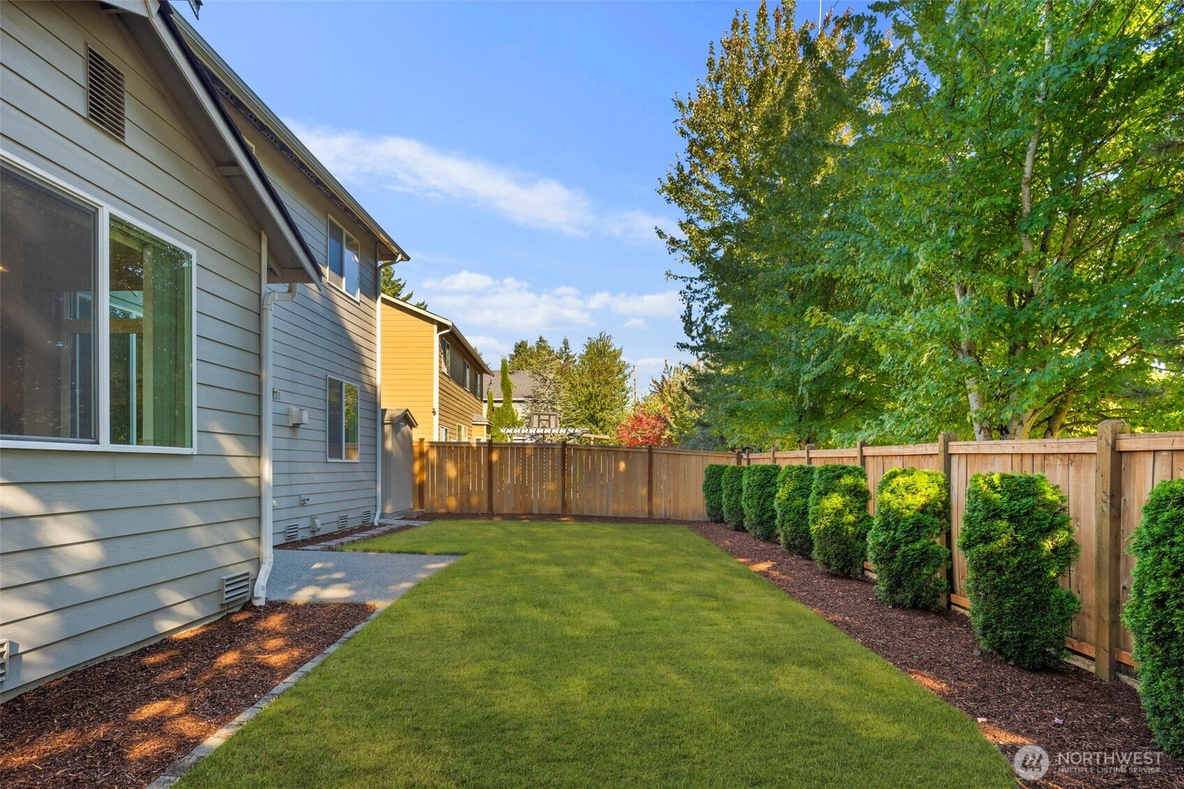 property viewer photo 37