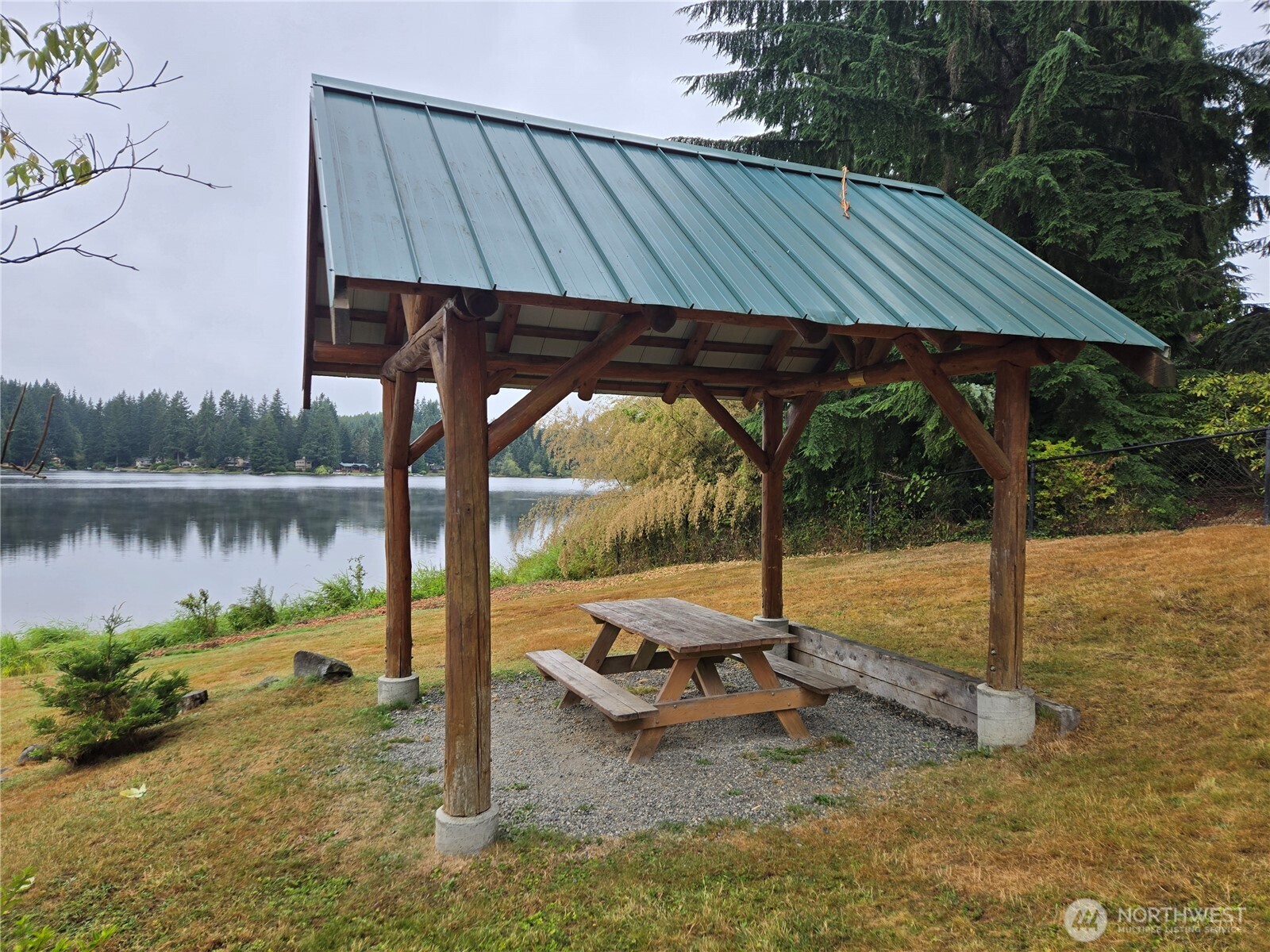 property viewer photo 2