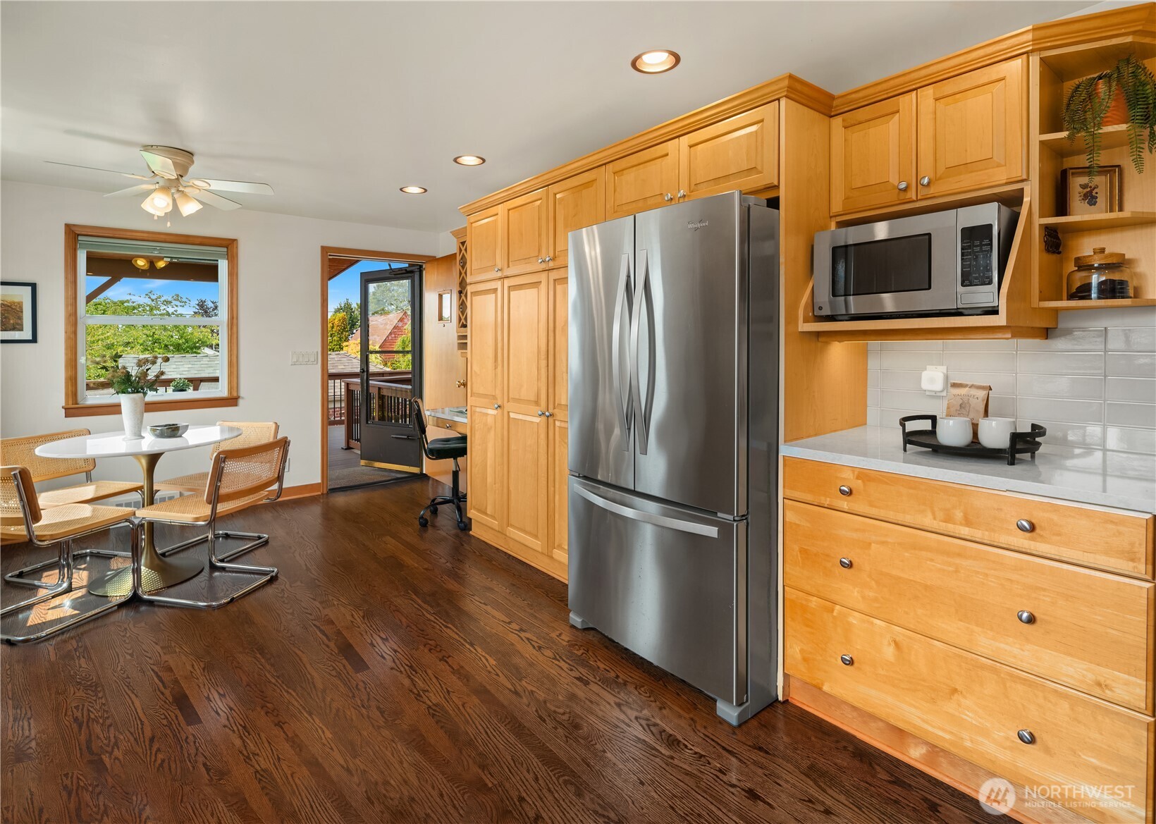 property viewer photo 10