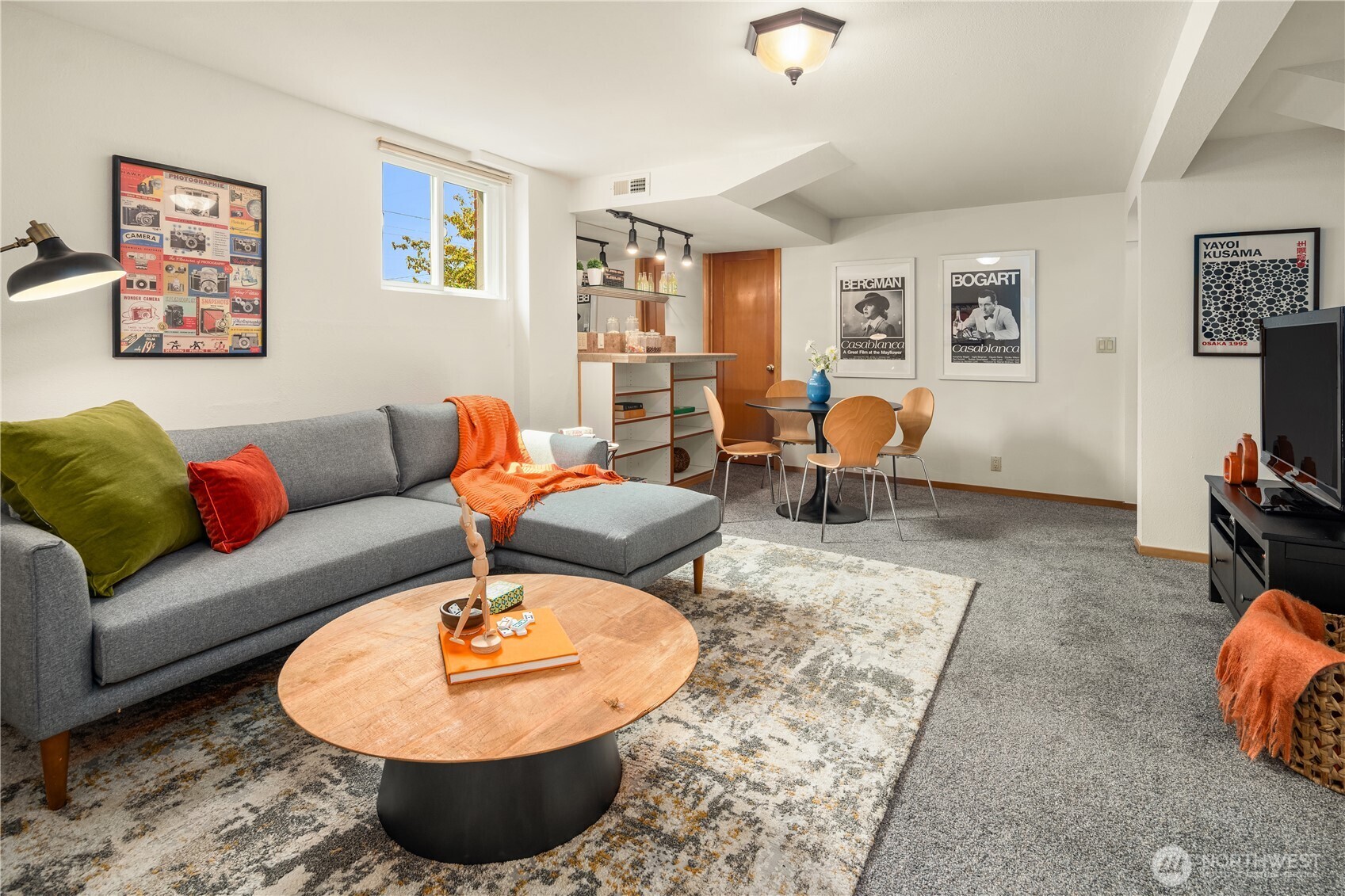 property viewer photo 17
