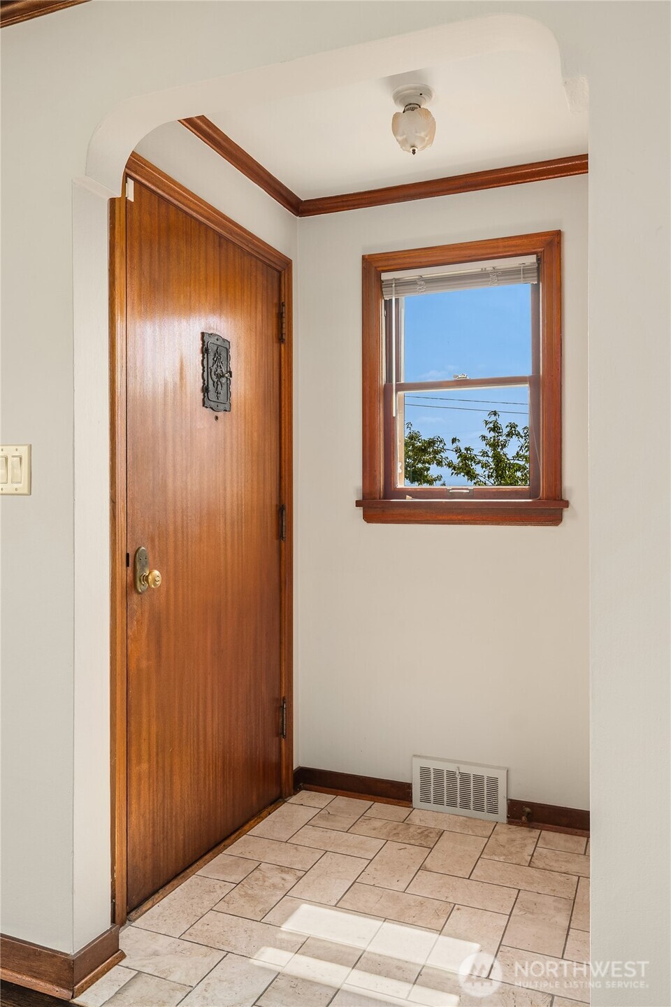 property viewer photo 2