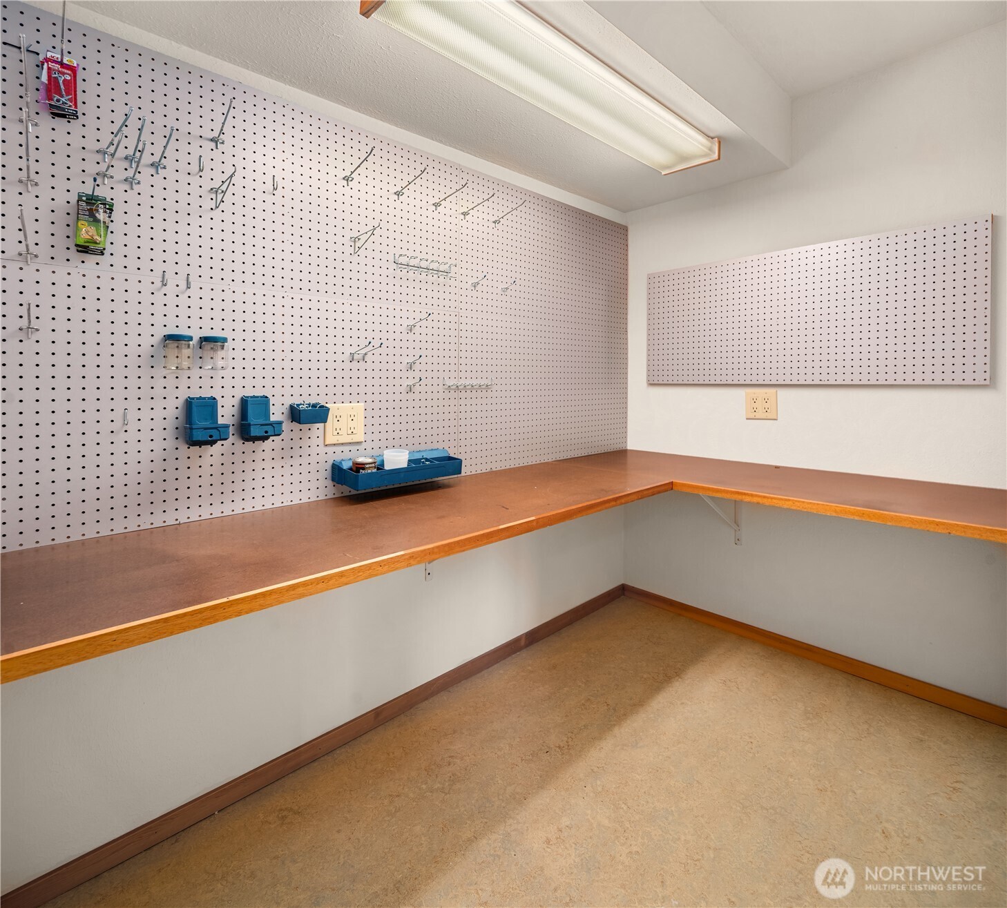property viewer photo 23