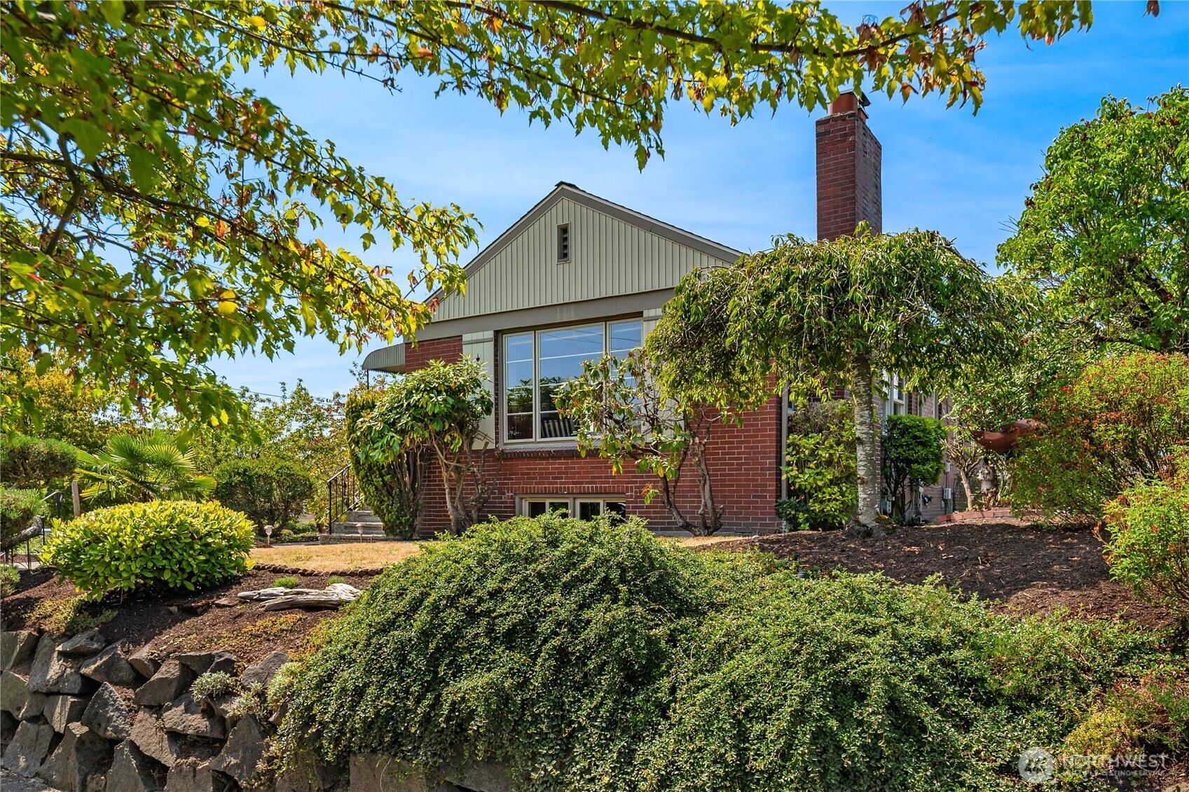 property viewer photo 25