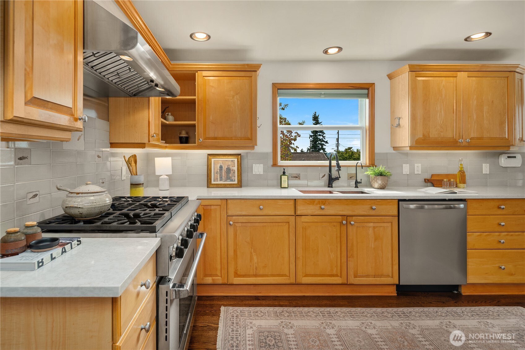 property viewer photo 8