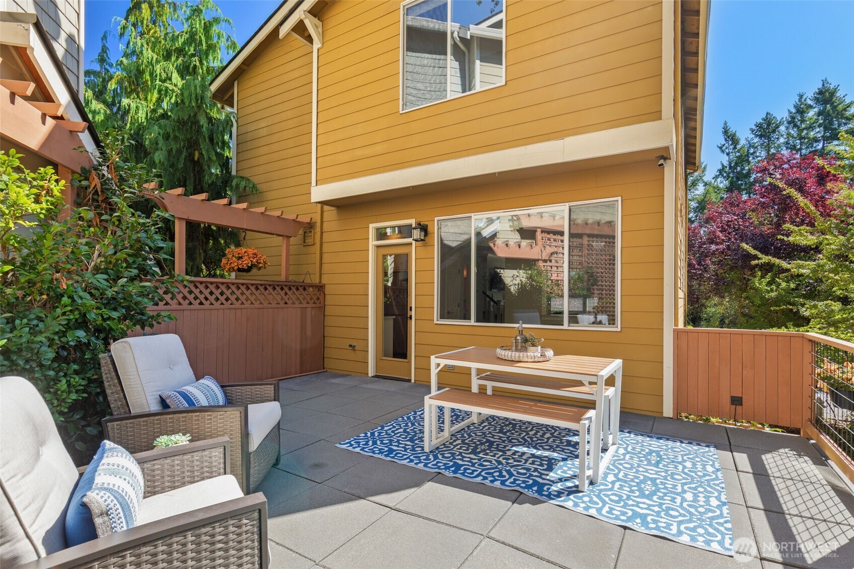 property viewer photo 10