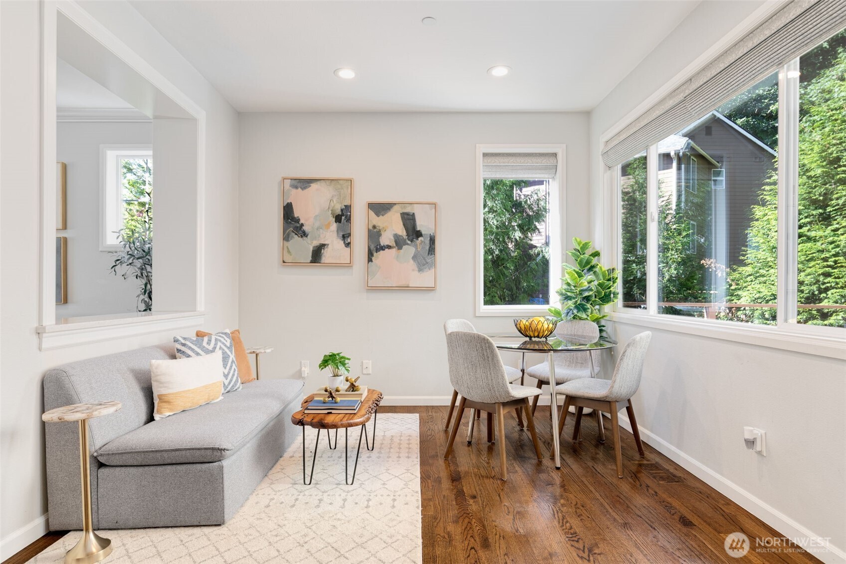 property viewer photo 6