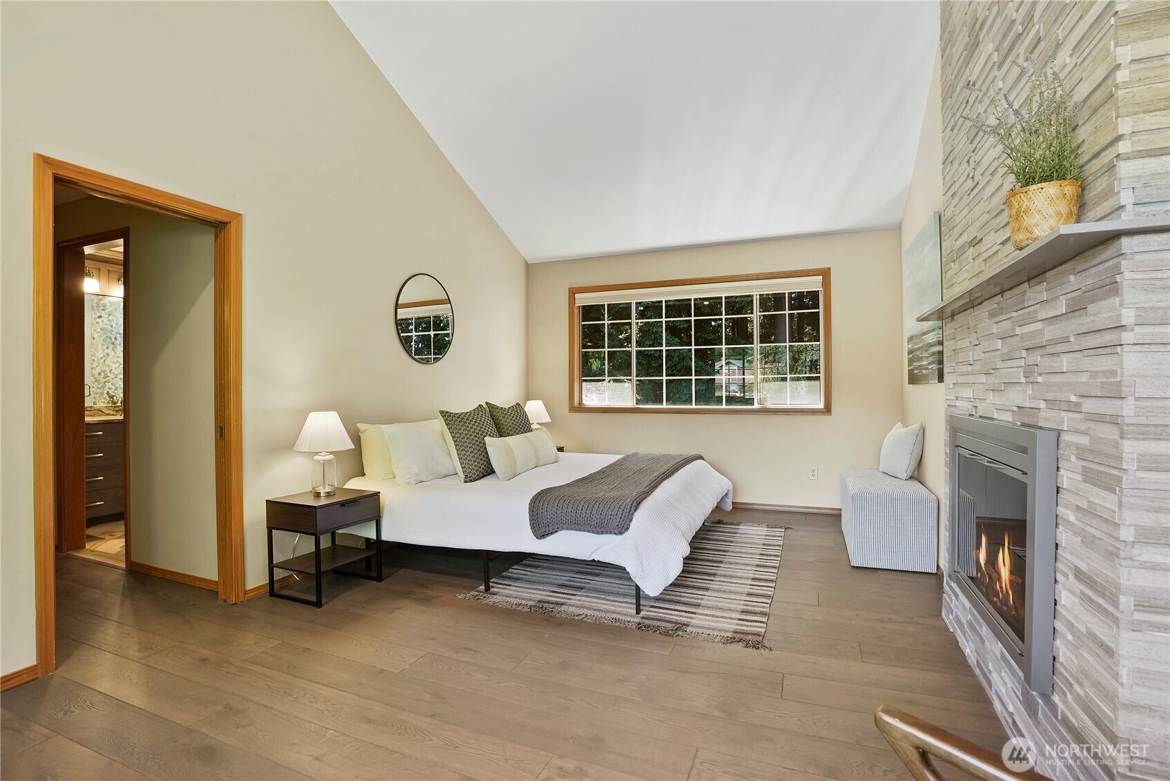 property viewer photo 19