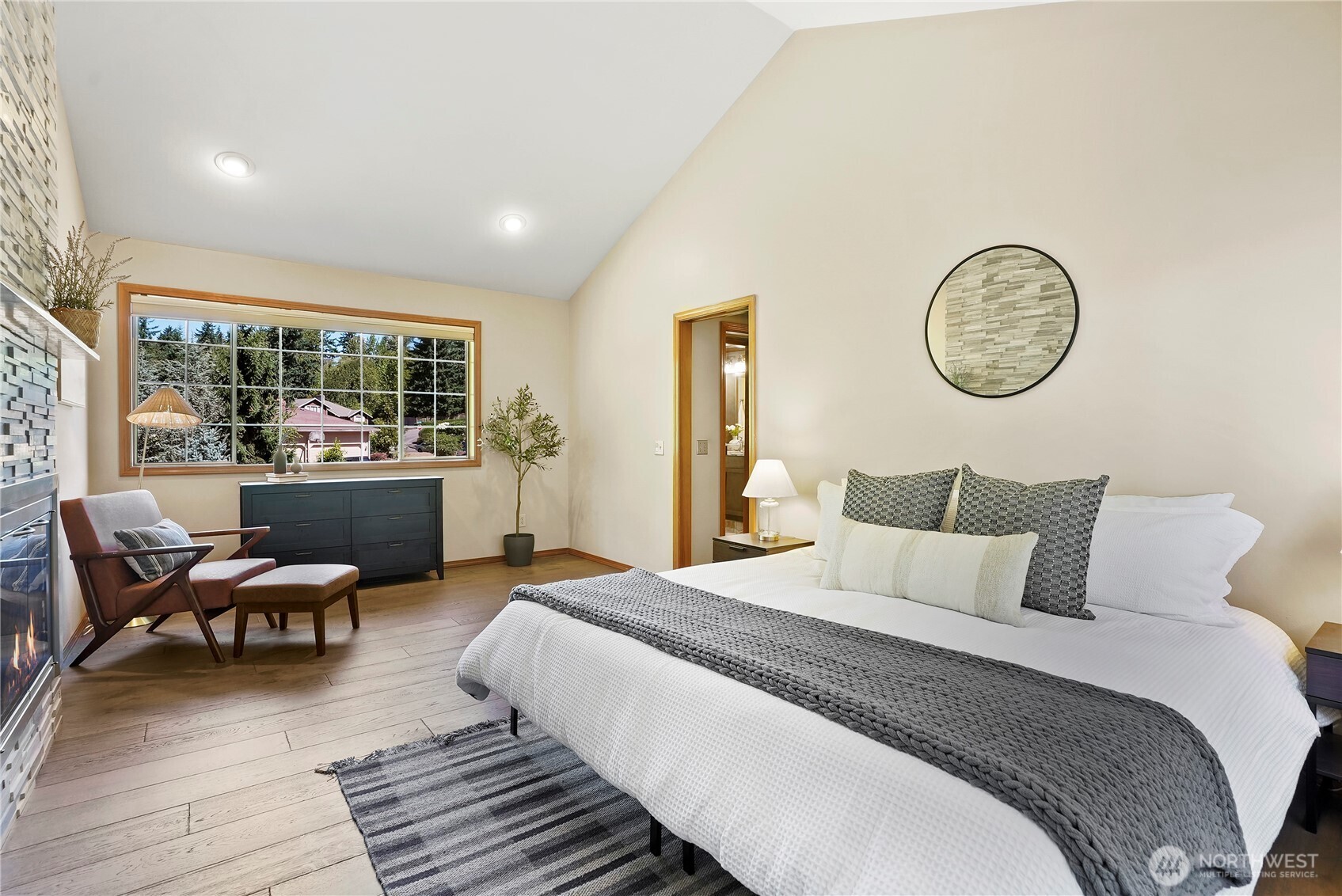 property viewer photo 20