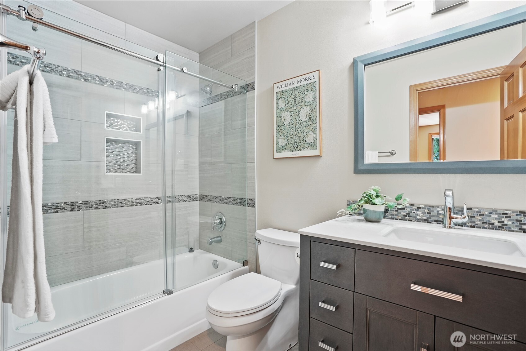 property viewer photo 23