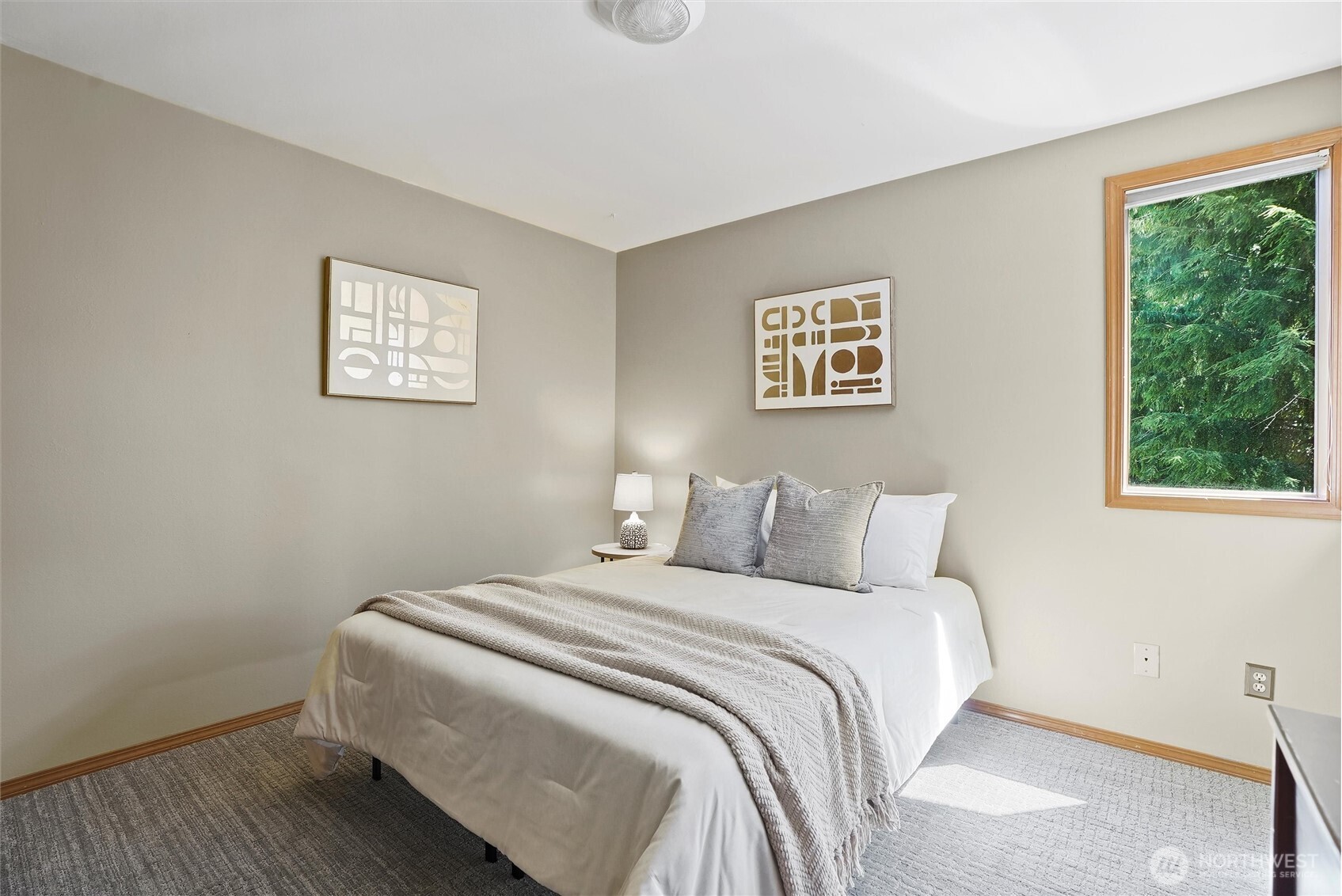 property viewer photo 26