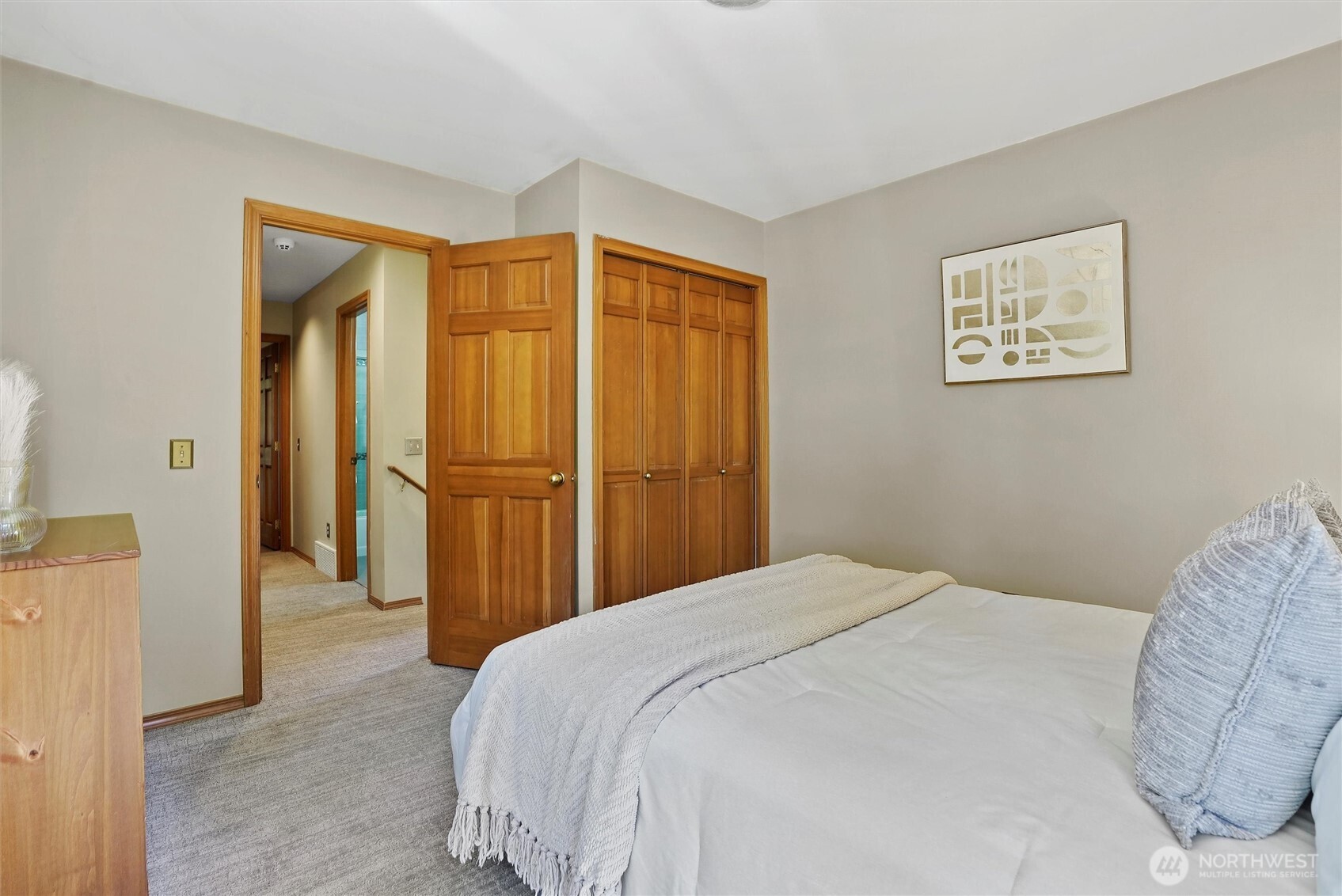 property viewer photo 27