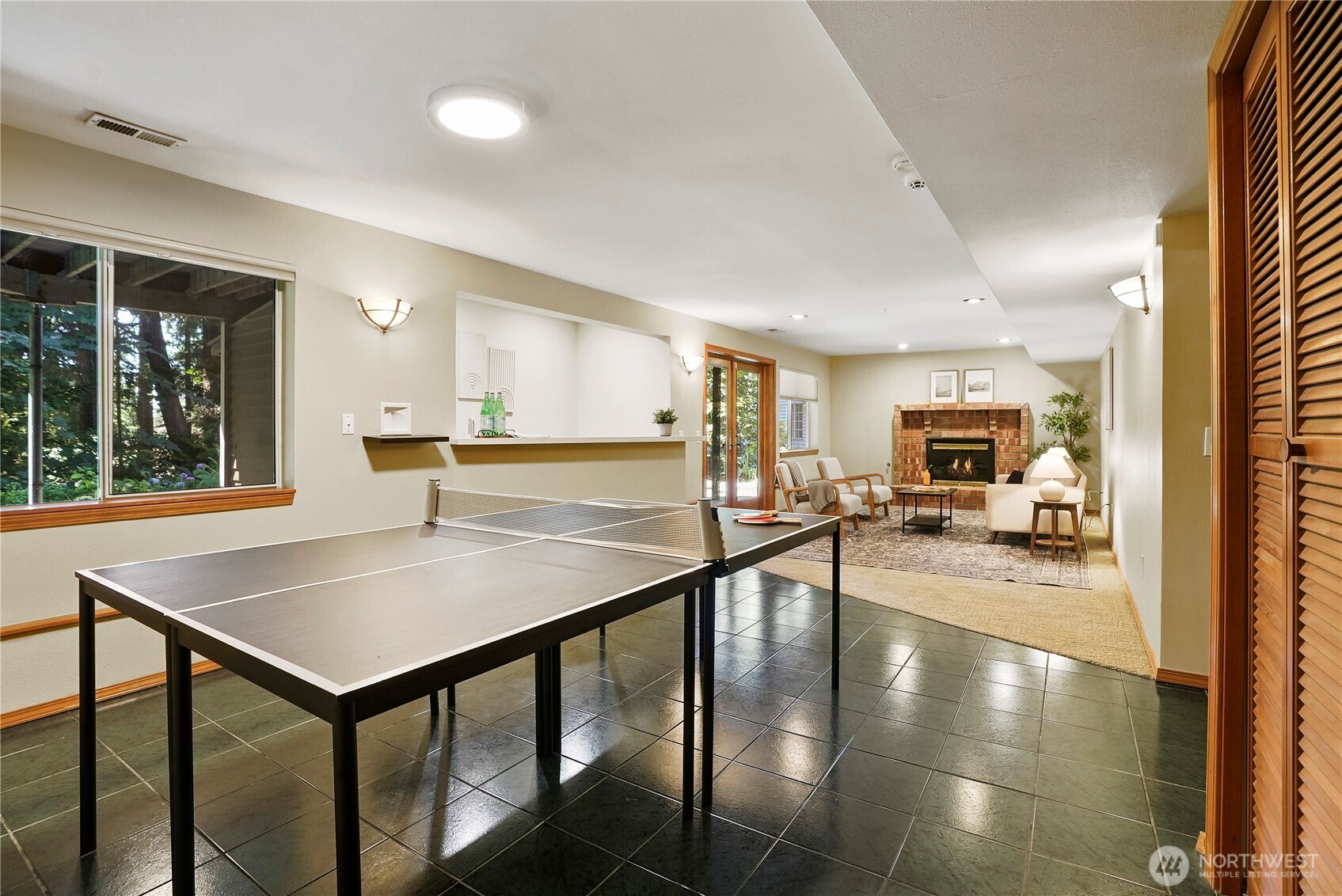 property viewer photo 32