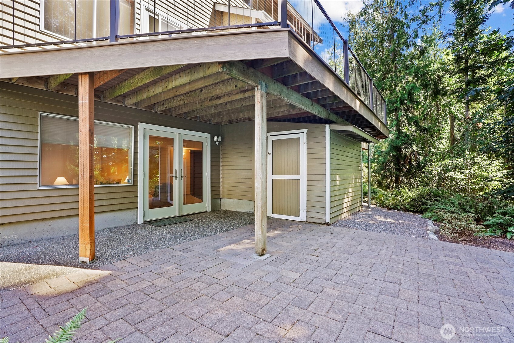 property viewer photo 37