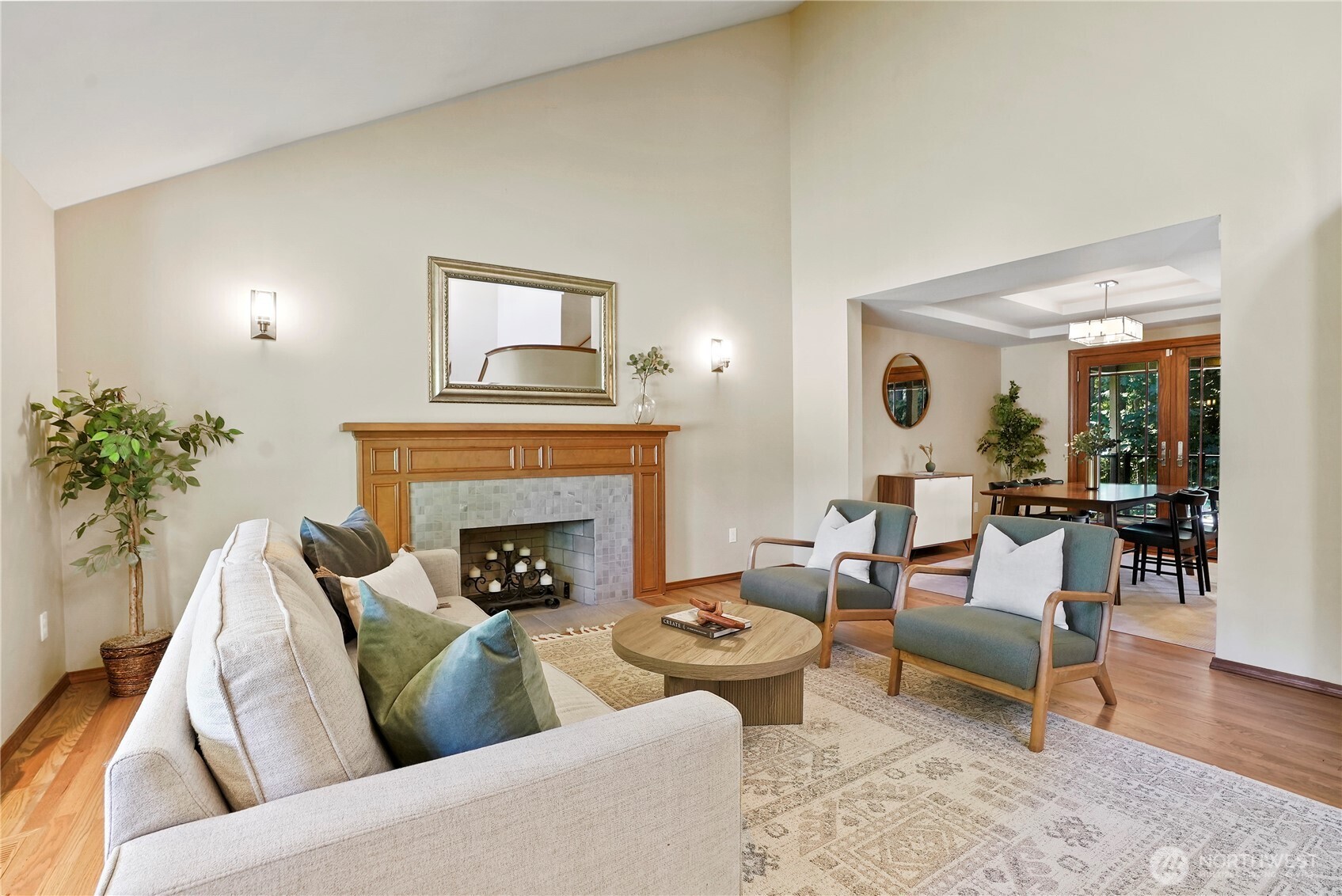 property viewer photo 5