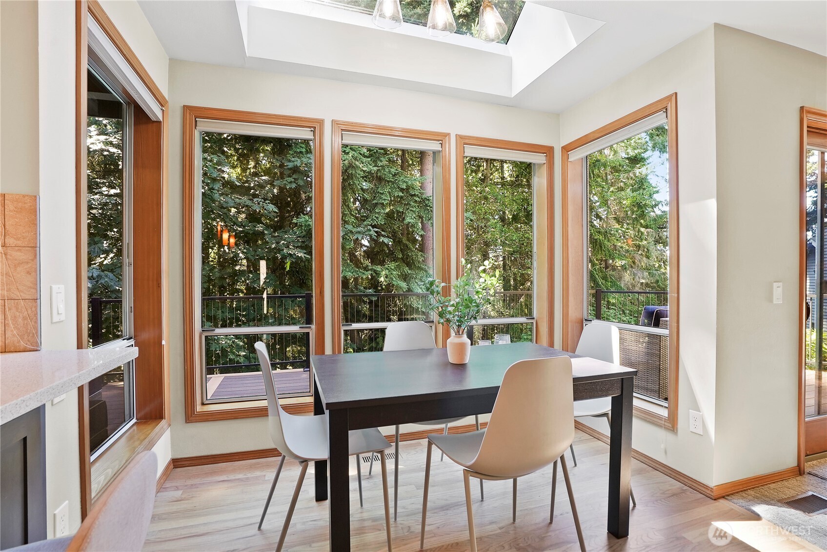 property viewer photo 8