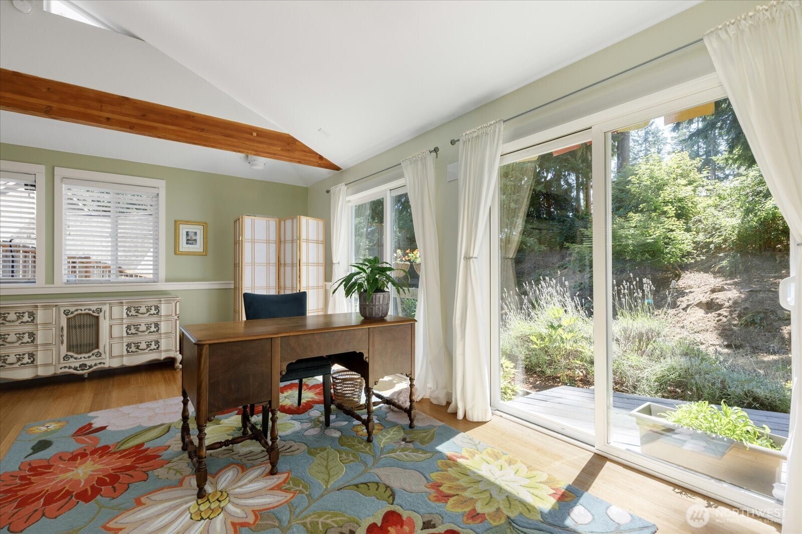property viewer photo 21