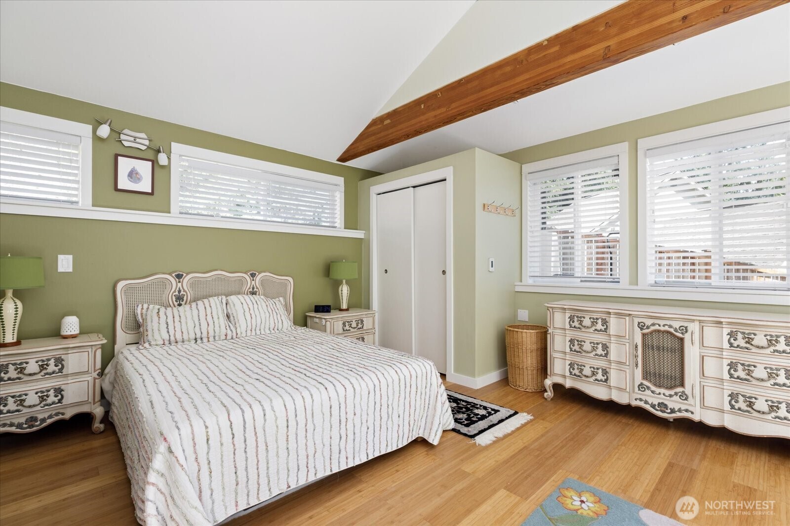 property viewer photo 22