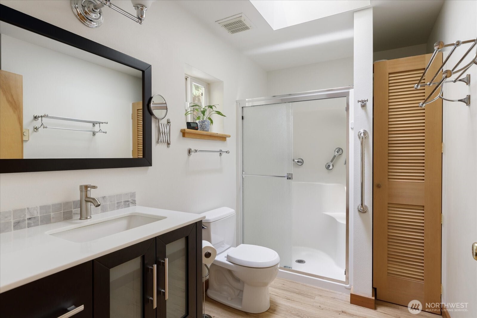 property viewer photo 27