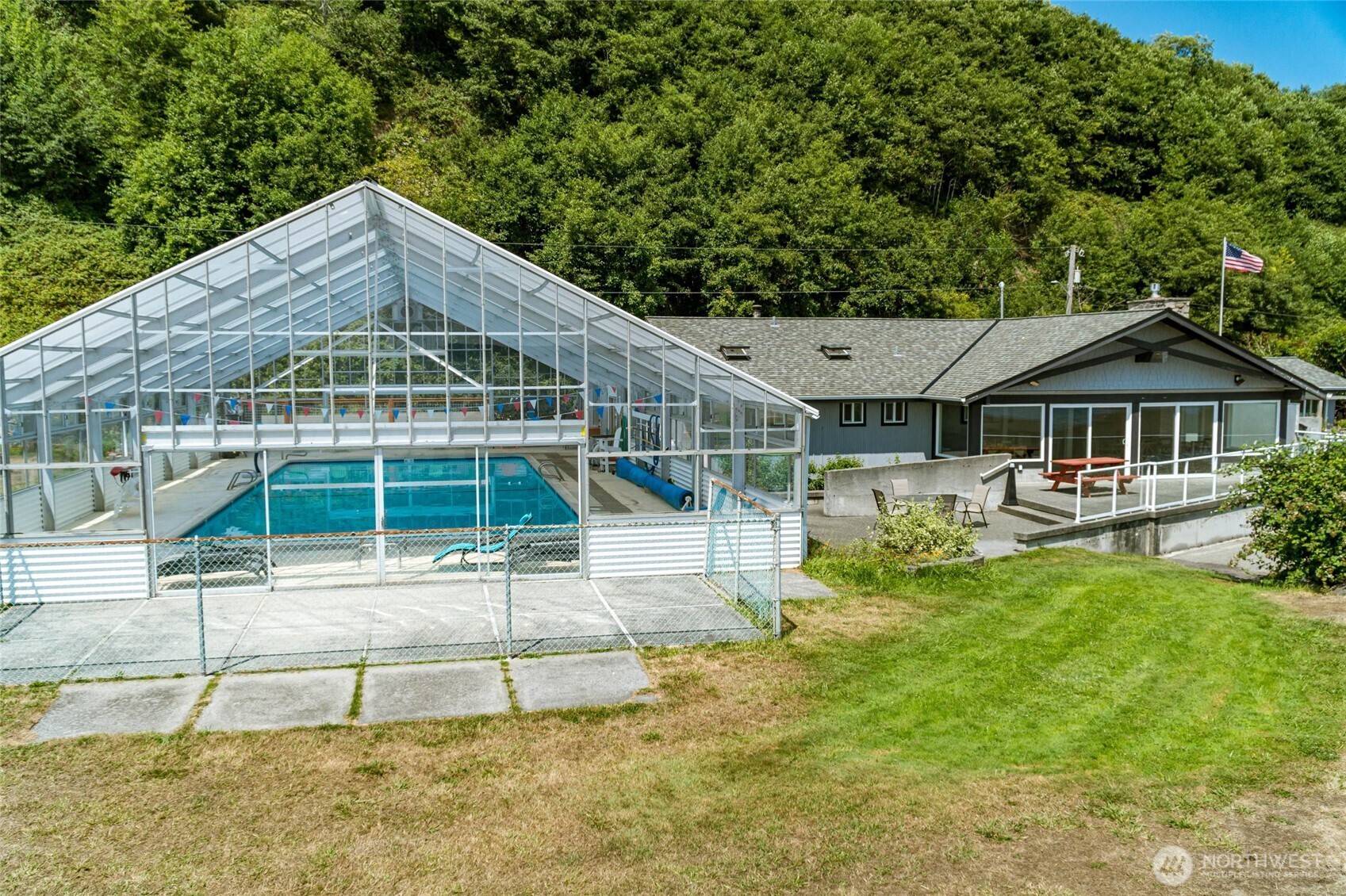 property viewer photo 38