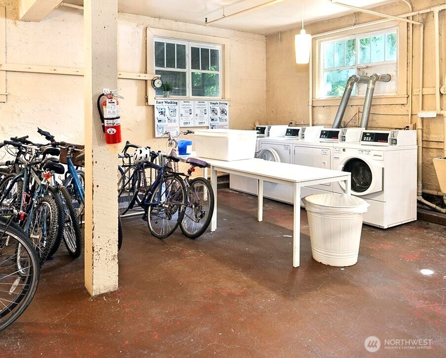 property viewer photo 18