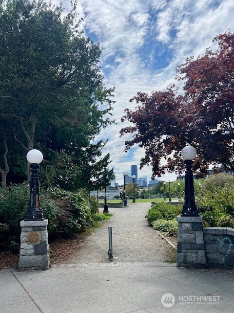 property viewer photo 19