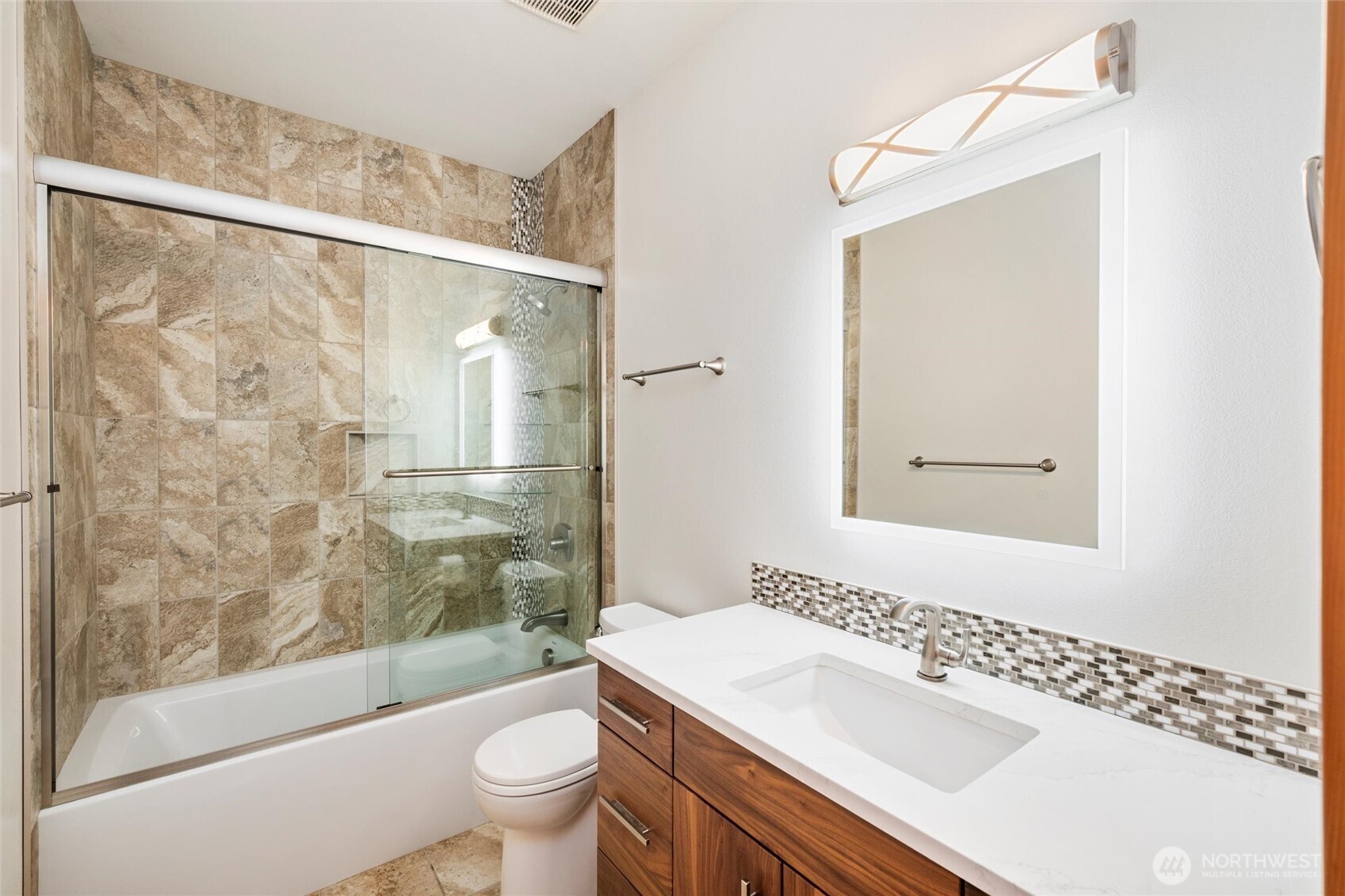 property viewer photo 15