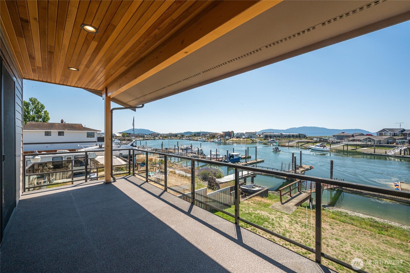 property viewer photo 18