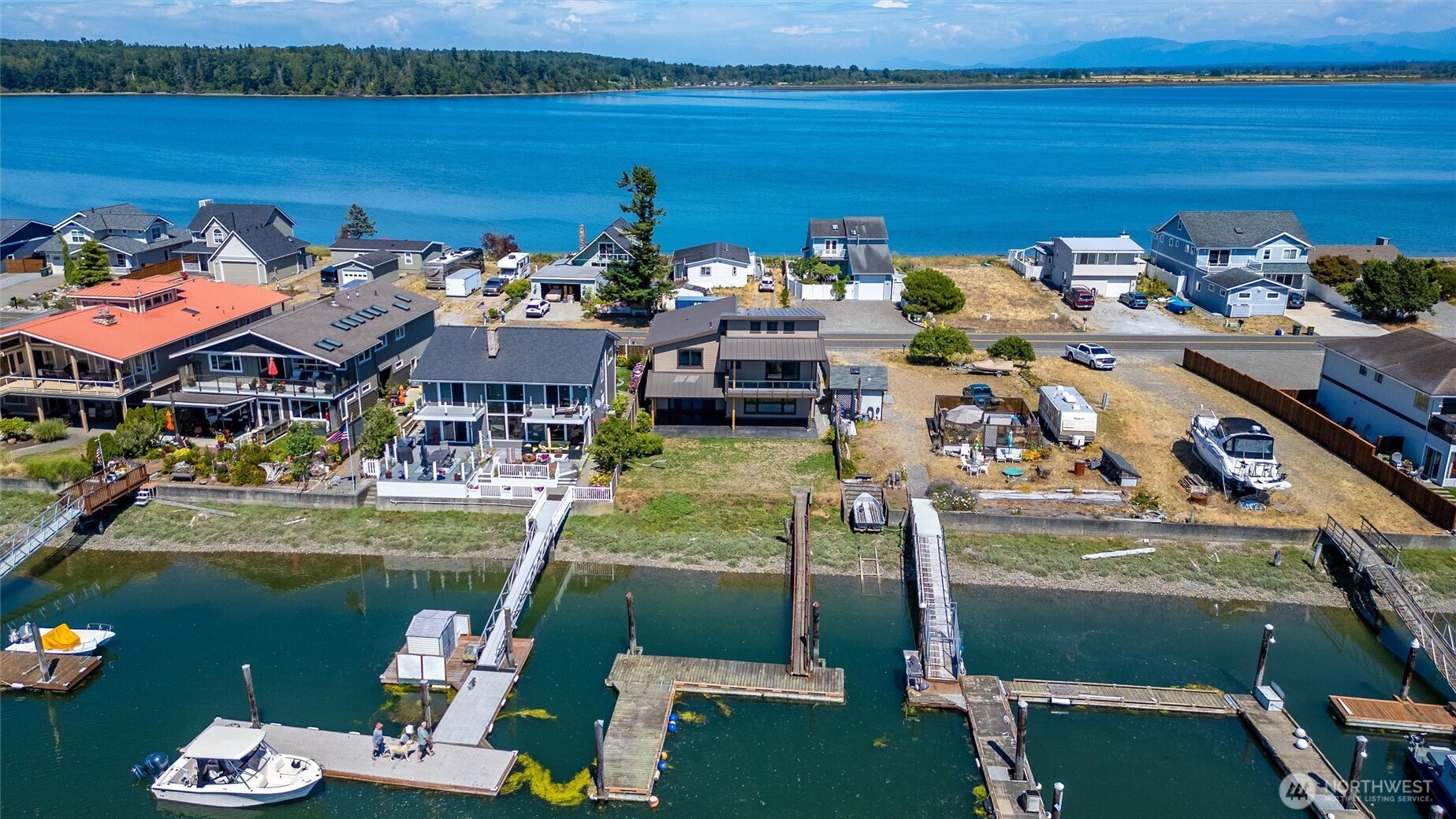 property viewer photo 26