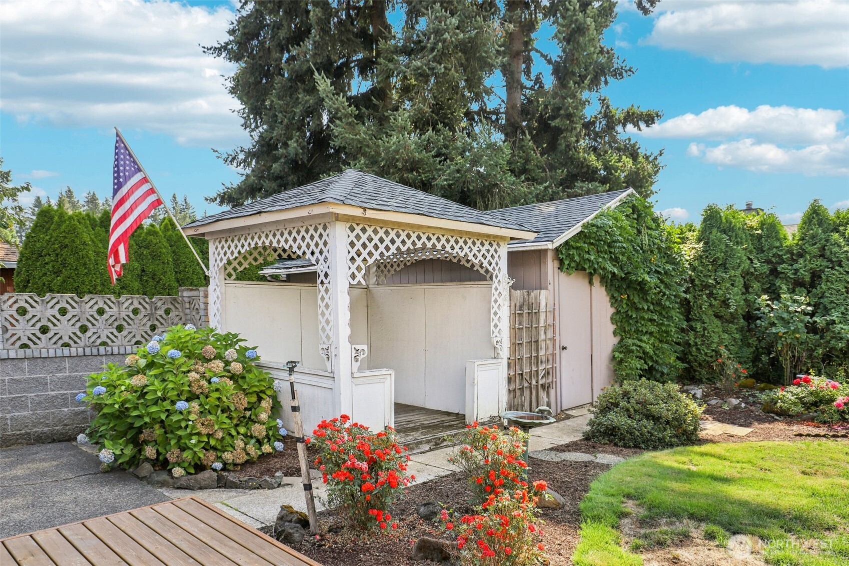 property viewer photo 25