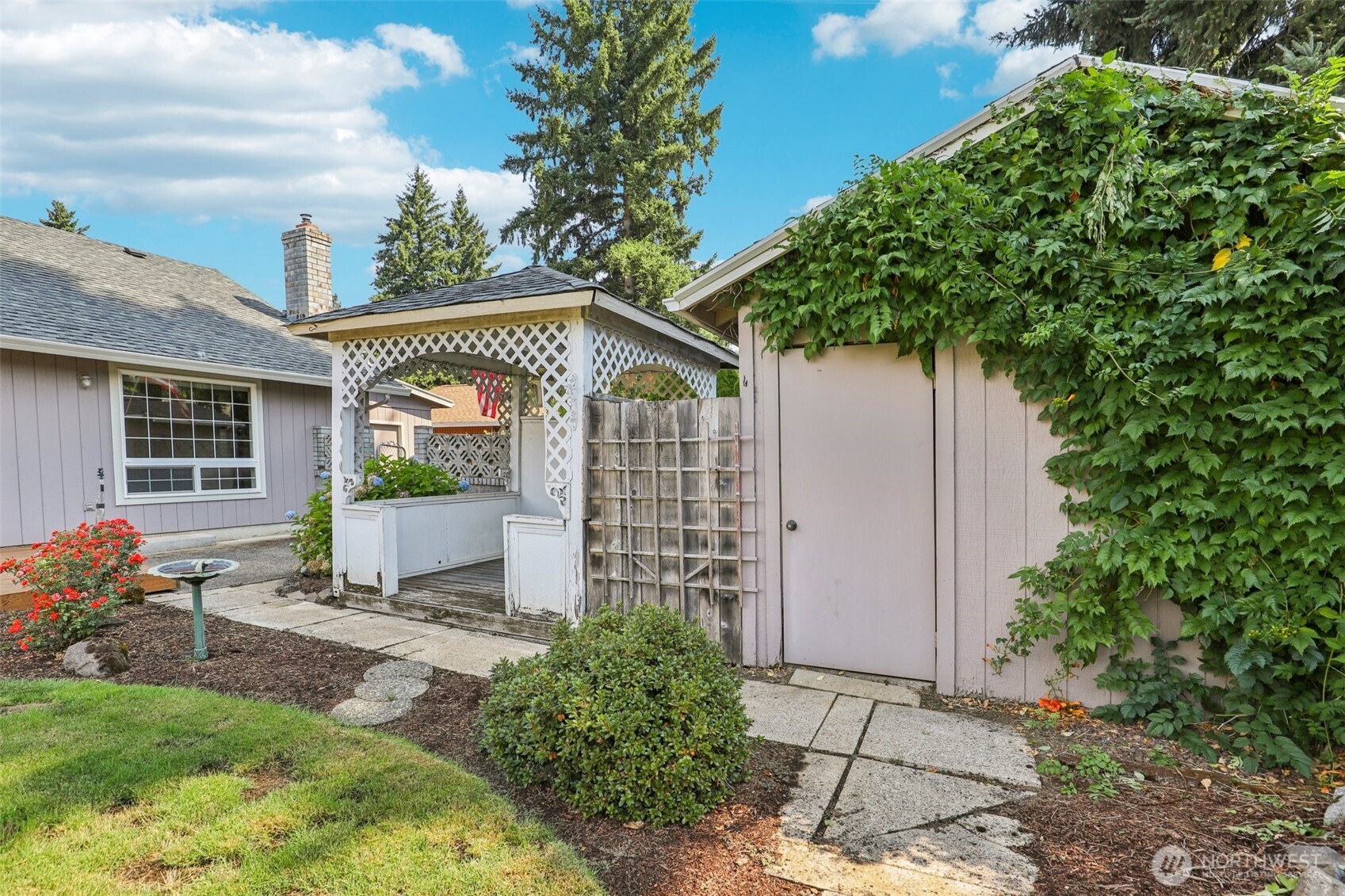 property viewer photo 26