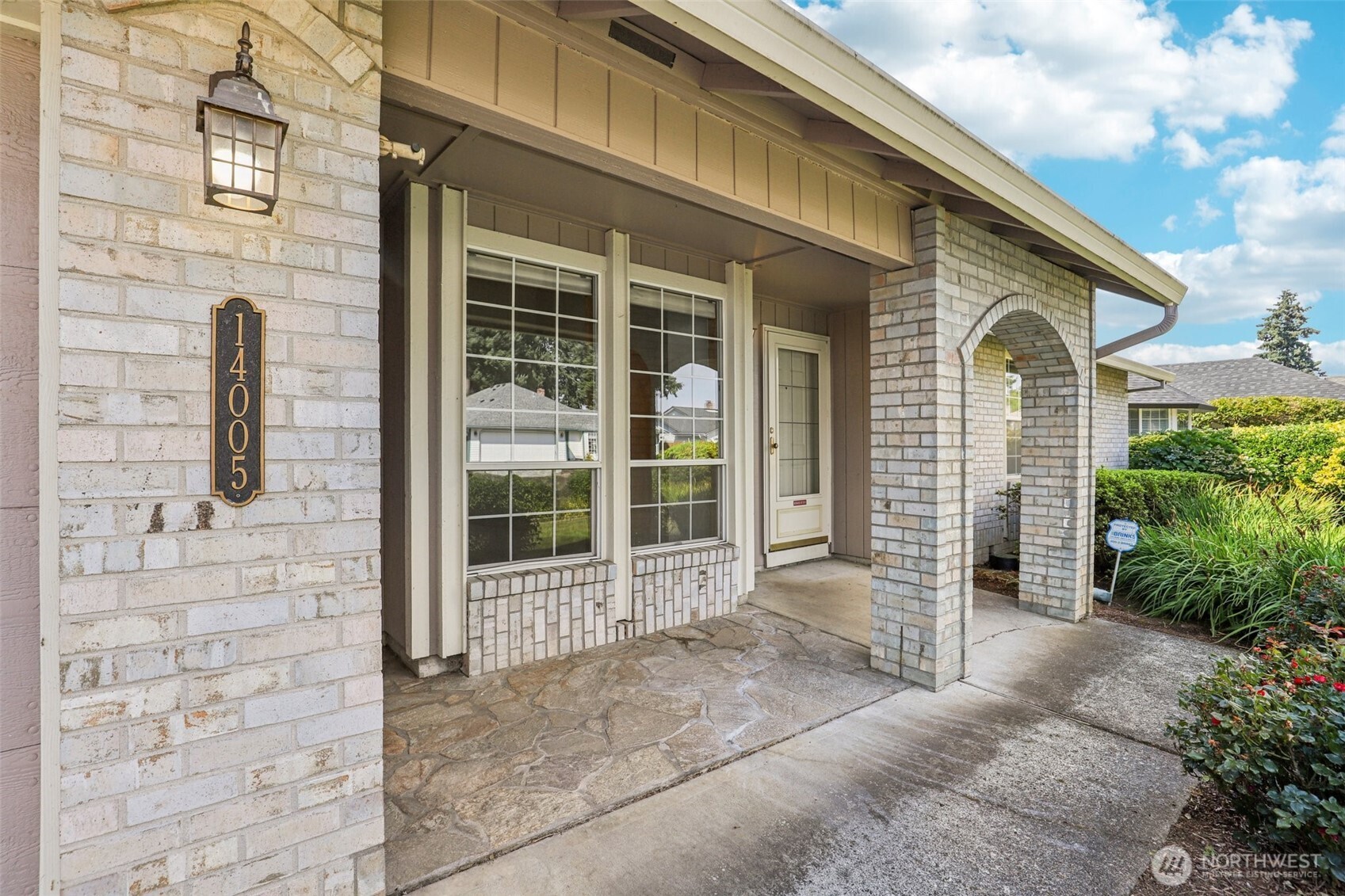 property viewer photo 4