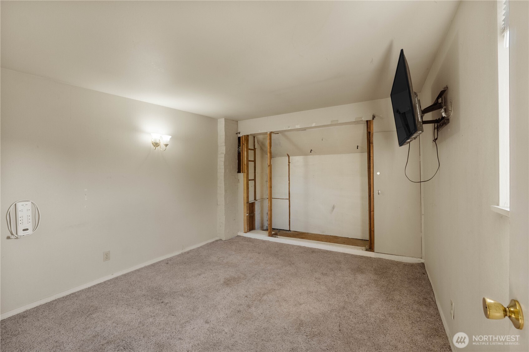 property viewer photo 16