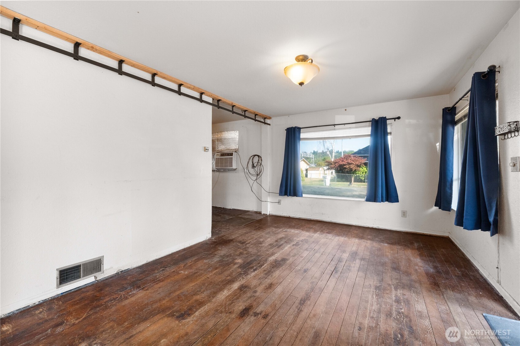 property viewer photo 5