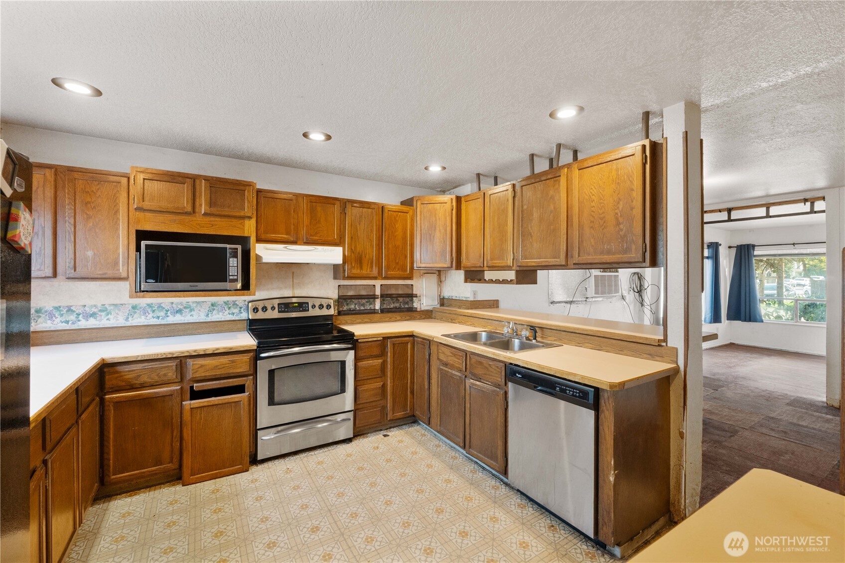 property viewer photo 7