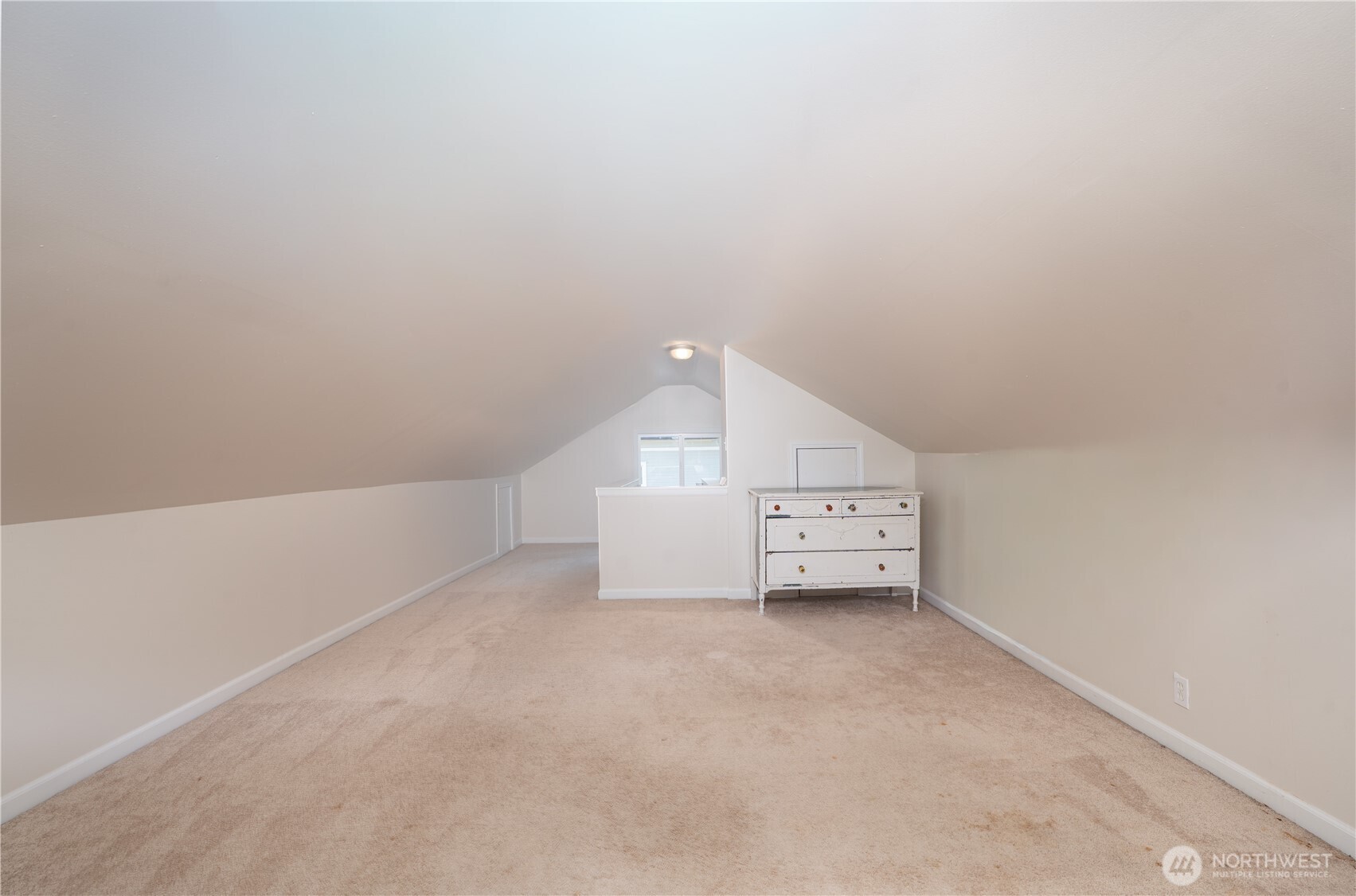 property viewer photo 10